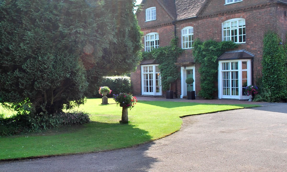 The Manor, Warwickshire